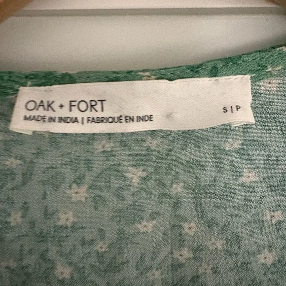 Oak + Fort | green floral front tie crop blouse 100% viscose size small - Picture 9 of 10